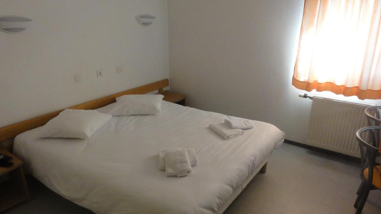 Hotel Vallee Bleue Montalieu-Vercieu Экстерьер фото