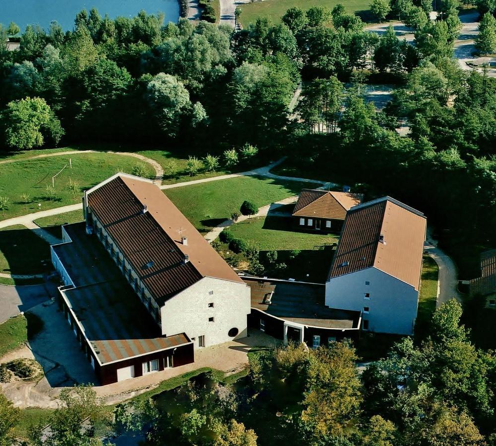 Hotel Vallee Bleue Montalieu-Vercieu Экстерьер фото