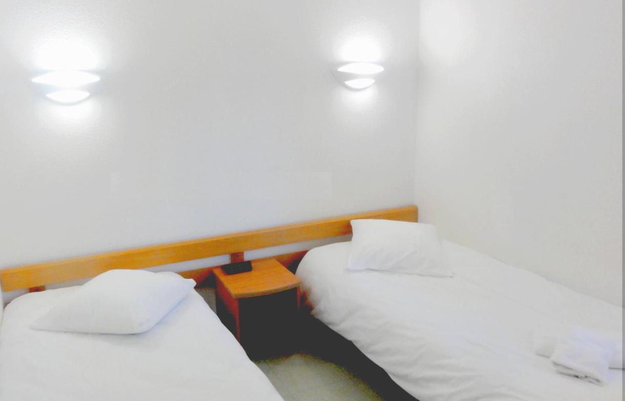 Hotel Vallee Bleue Montalieu-Vercieu Экстерьер фото